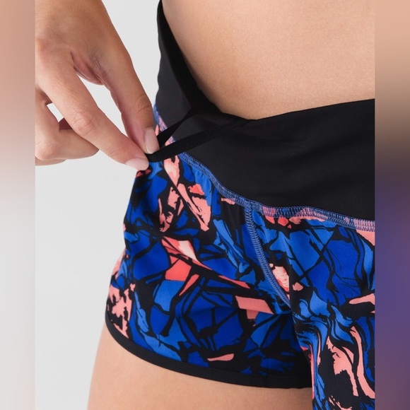 Lululemon Speed Short in Paint Storm Harbor Blue Multi / Black - Picture 3 of 8